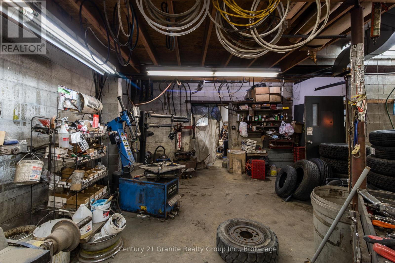 42 Highland Street, Dysart Et Al, Ontario  K0M 1S0 - Photo 14 - X12822590