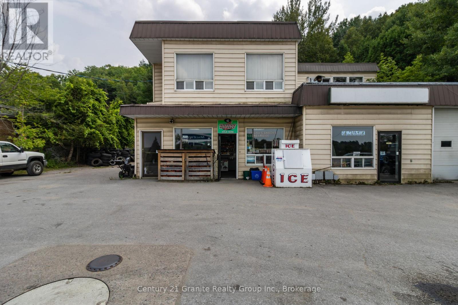 42 Highland Street, Dysart Et Al, Ontario  K0M 1S0 - Photo 17 - X12822590