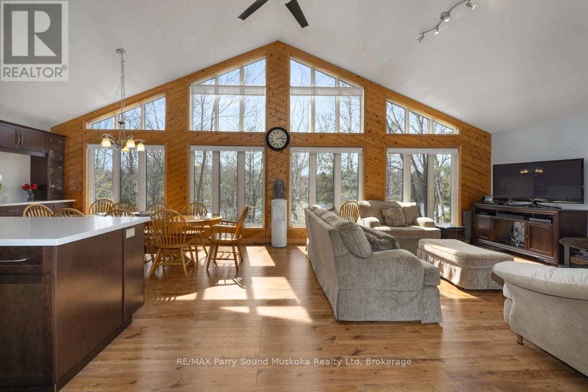 38 Shebeshekong Estates Road S, Carling, Ontario  P0G 1G0 - Photo 11 - X12823238