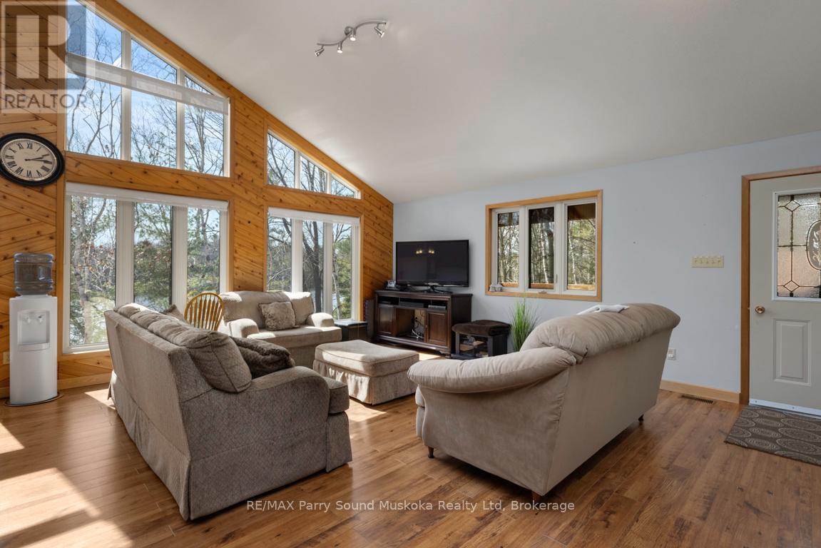 38 Shebeshekong Estates Road S, Carling, Ontario  P0G 1G0 - Photo 15 - X12823238