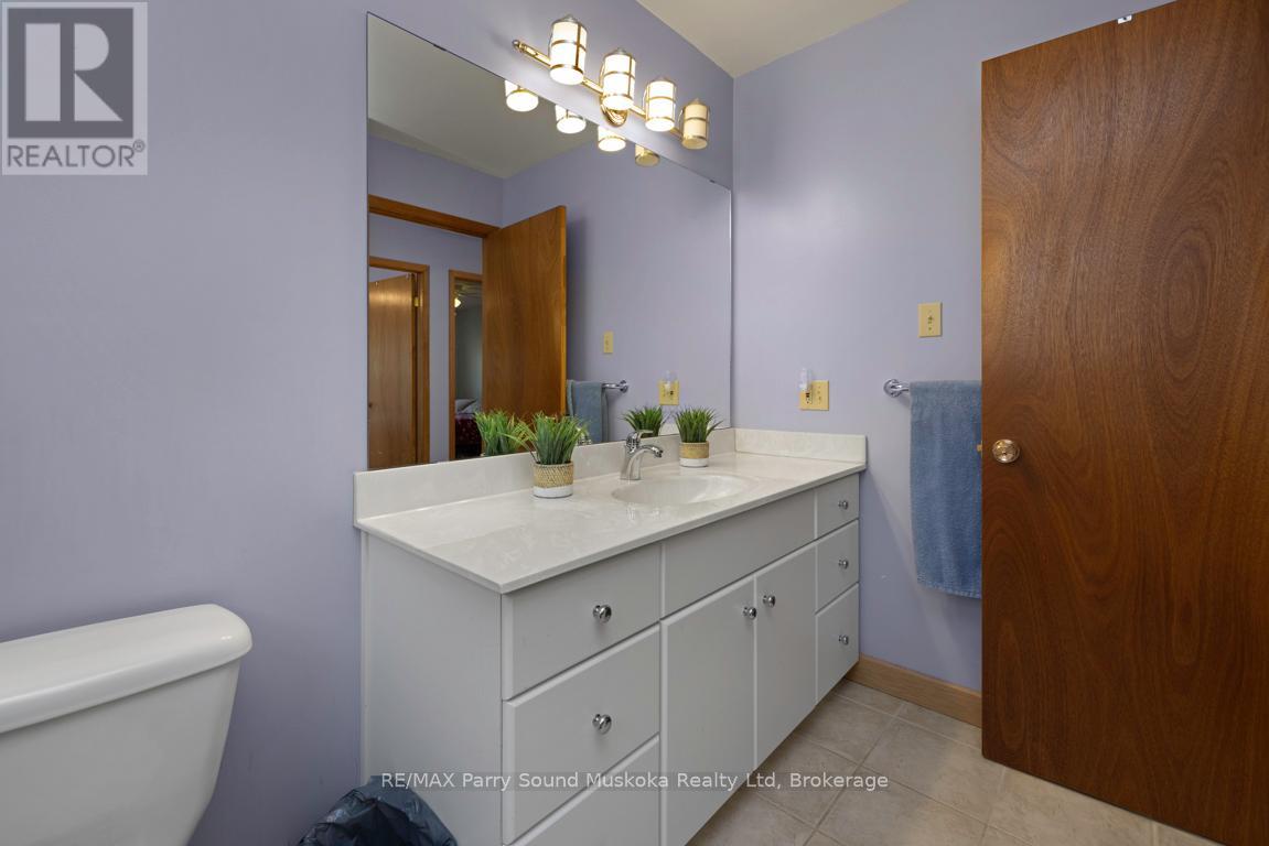 38 Shebeshekong Estates Road S, Carling, Ontario  P0G 1G0 - Photo 29 - X12823238