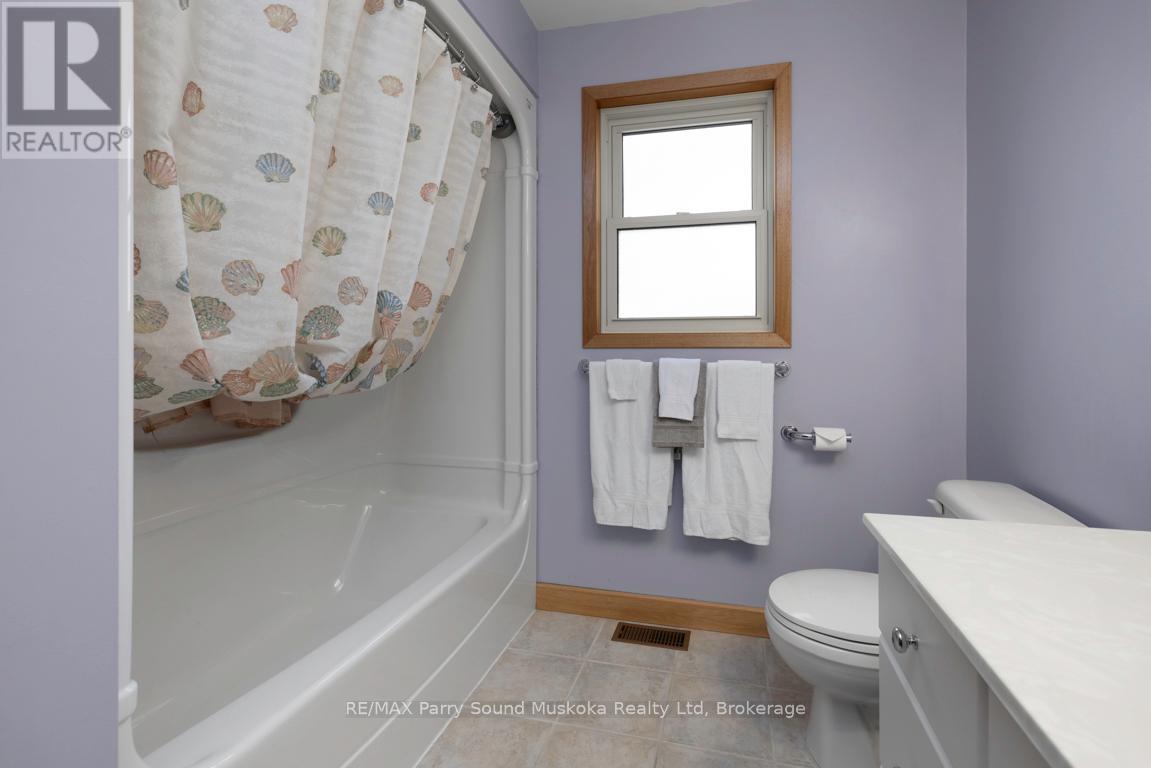 38 Shebeshekong Estates Road S, Carling, Ontario  P0G 1G0 - Photo 30 - X12823238