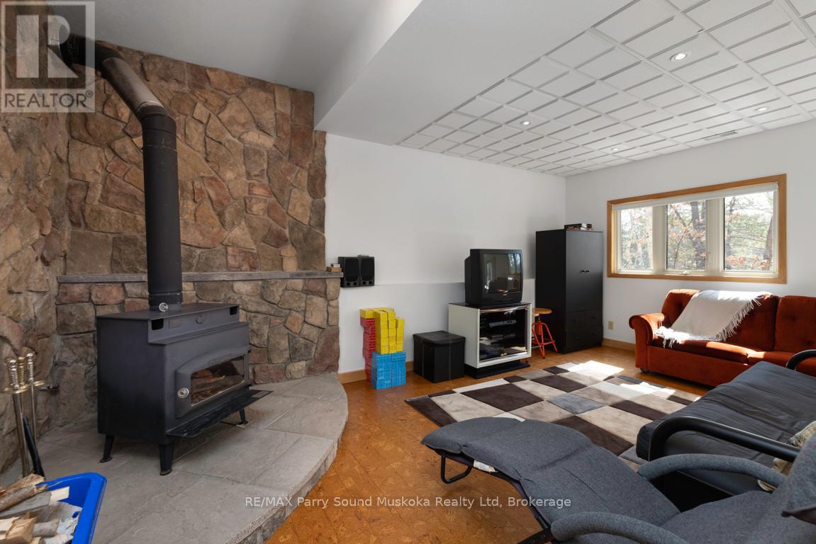 38 Shebeshekong Estates Road S, Carling, Ontario  P0G 1G0 - Photo 31 - X12823238