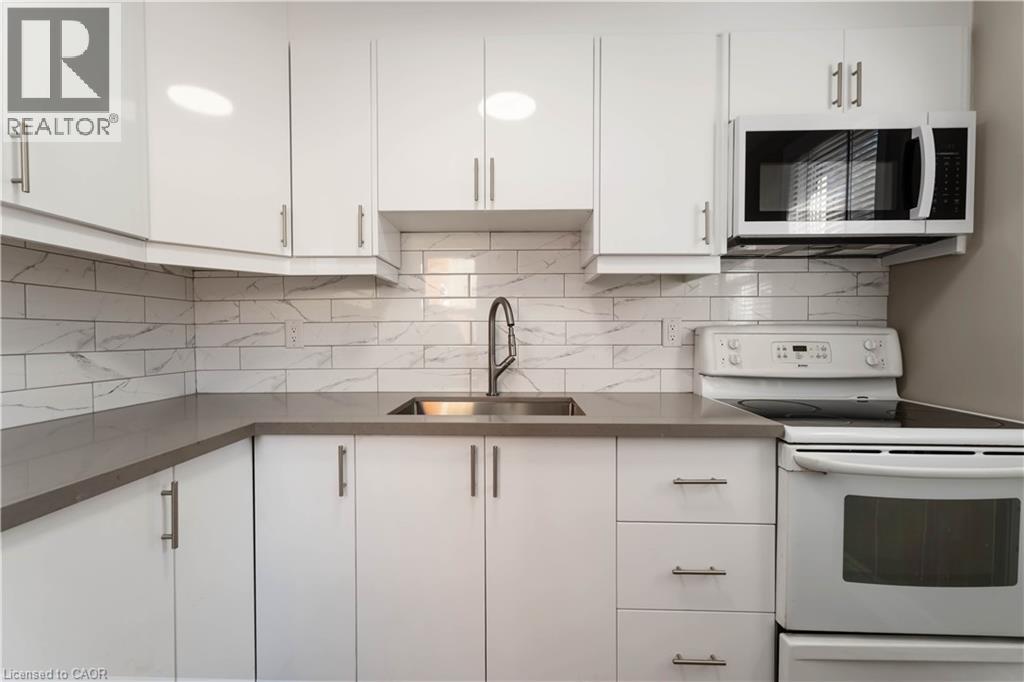 187 Barton Street W, Hamilton, Ontario  L8R 2H3 - Photo 3 - 40807289