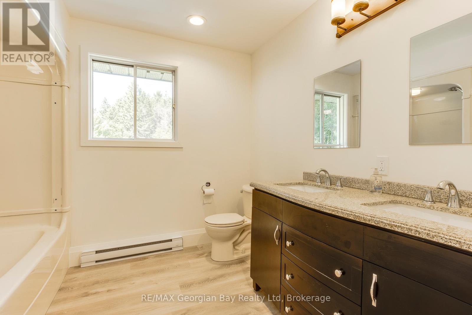 260 Concession 12 Street E, Tiny, Ontario  L0L 2J0 - Photo 21 - S12823554