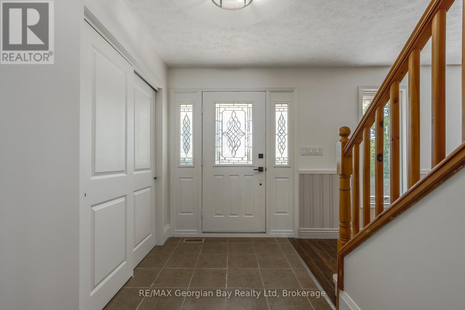 260 Concession 12 Street E, Tiny, Ontario  L0L 2J0 - Photo 3 - S12823554