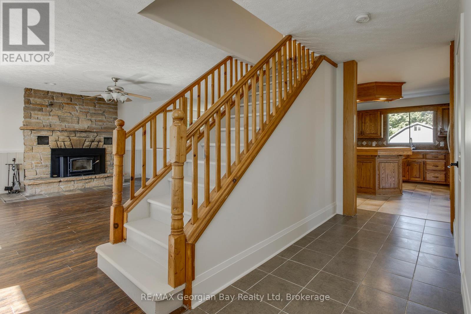 260 Concession 12 Street E, Tiny, Ontario  L0L 2J0 - Photo 4 - S12823554