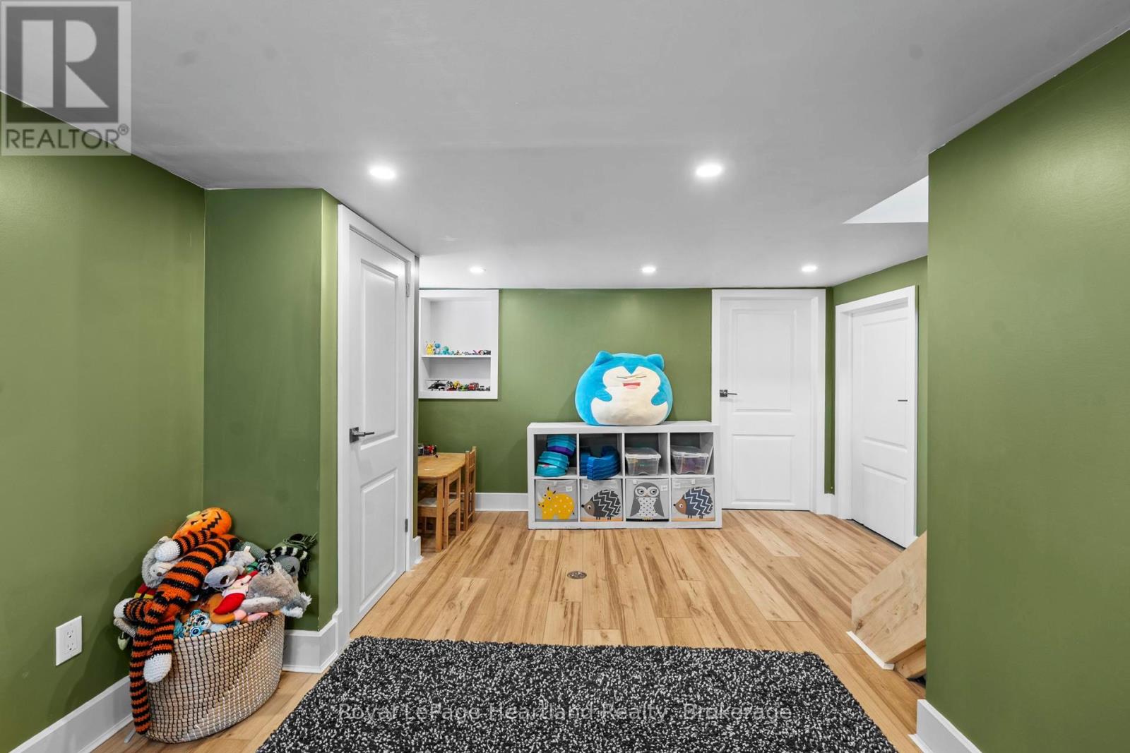 108 Albert Street, Central Huron, Ontario  N0M 1L0 - Photo 34 - X12823558