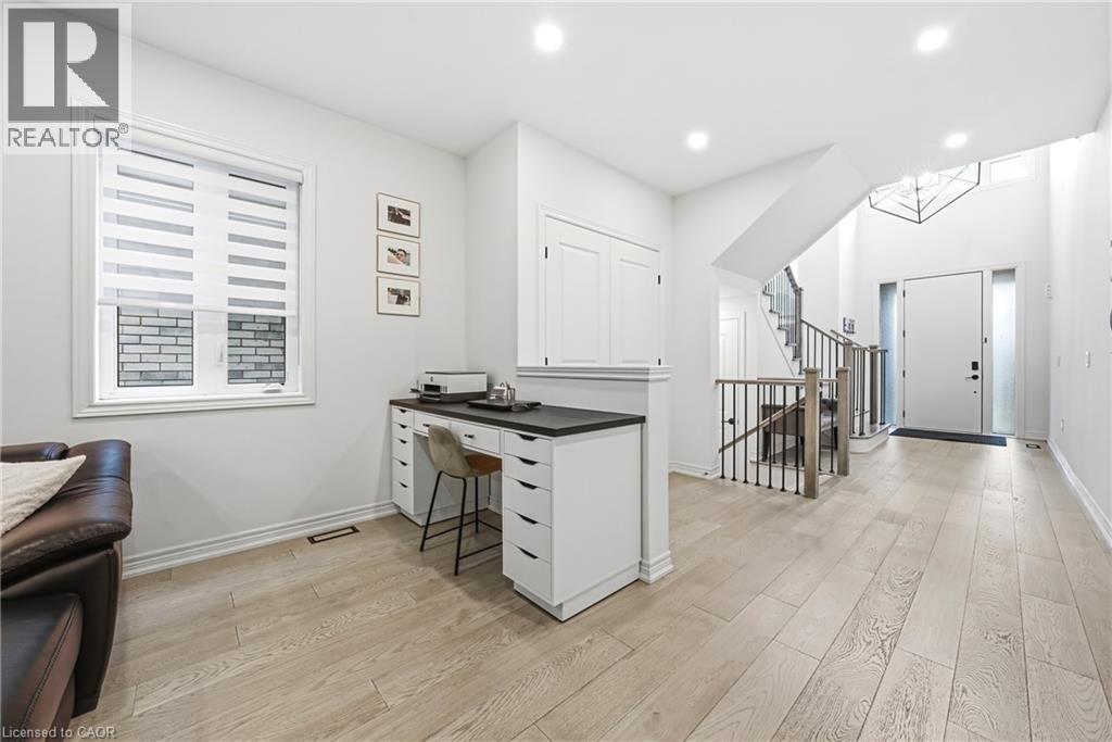 90 Robertson Road, Ancaster, Ontario  L9K 0H8 - Photo 4 - 40807999