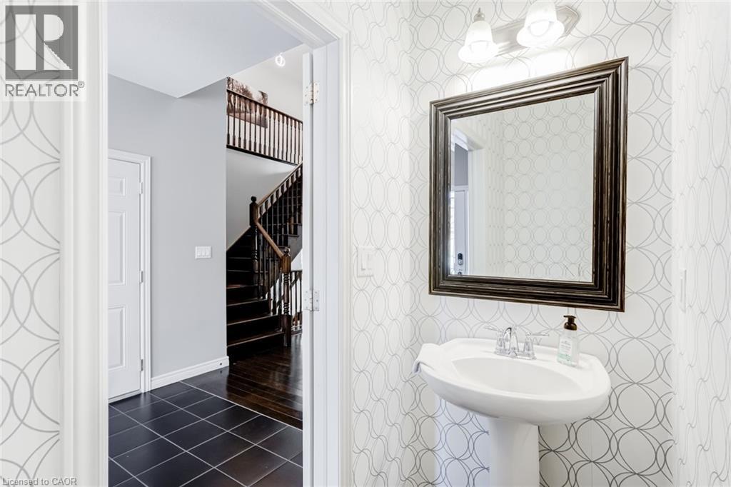 7 Kinsman Drive, Binbrook, Ontario  L0R 1C0 - Photo 5 - 40808021