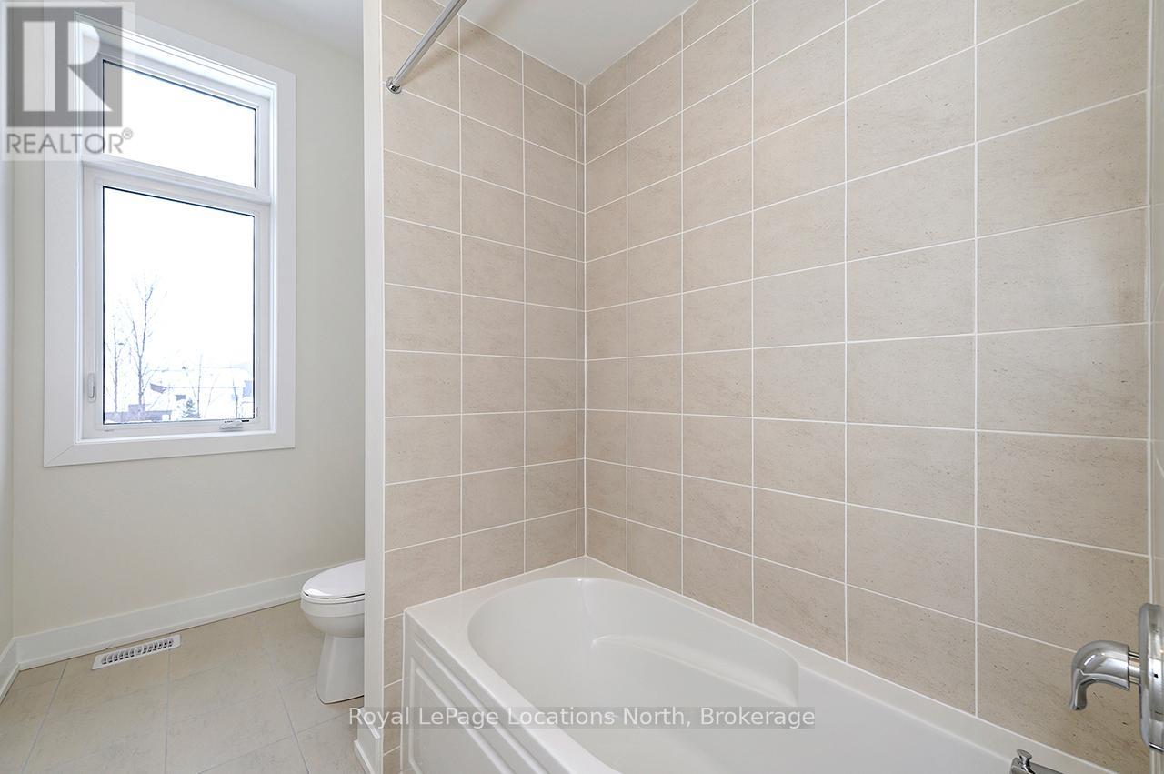 111 Clement Lane, Blue Mountains, Ontario  N0H 1J0 - Photo 30 - X12824810