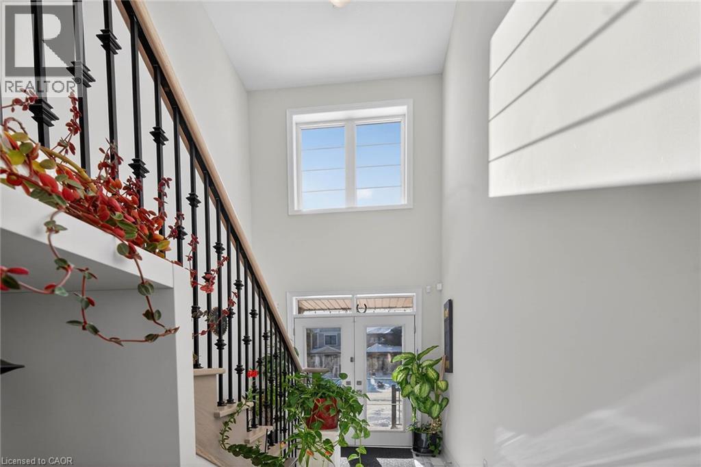 12 Rainbow Drive, Caledonia, Ontario  N3W 0G1 - Photo 6 - 40808078