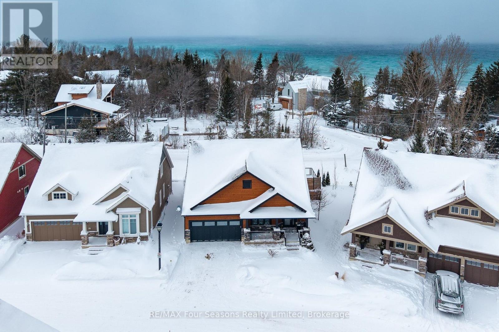 116 Dory Row, Blue Mountains, Ontario  N0H 2P0 - Photo 2 - X12826094