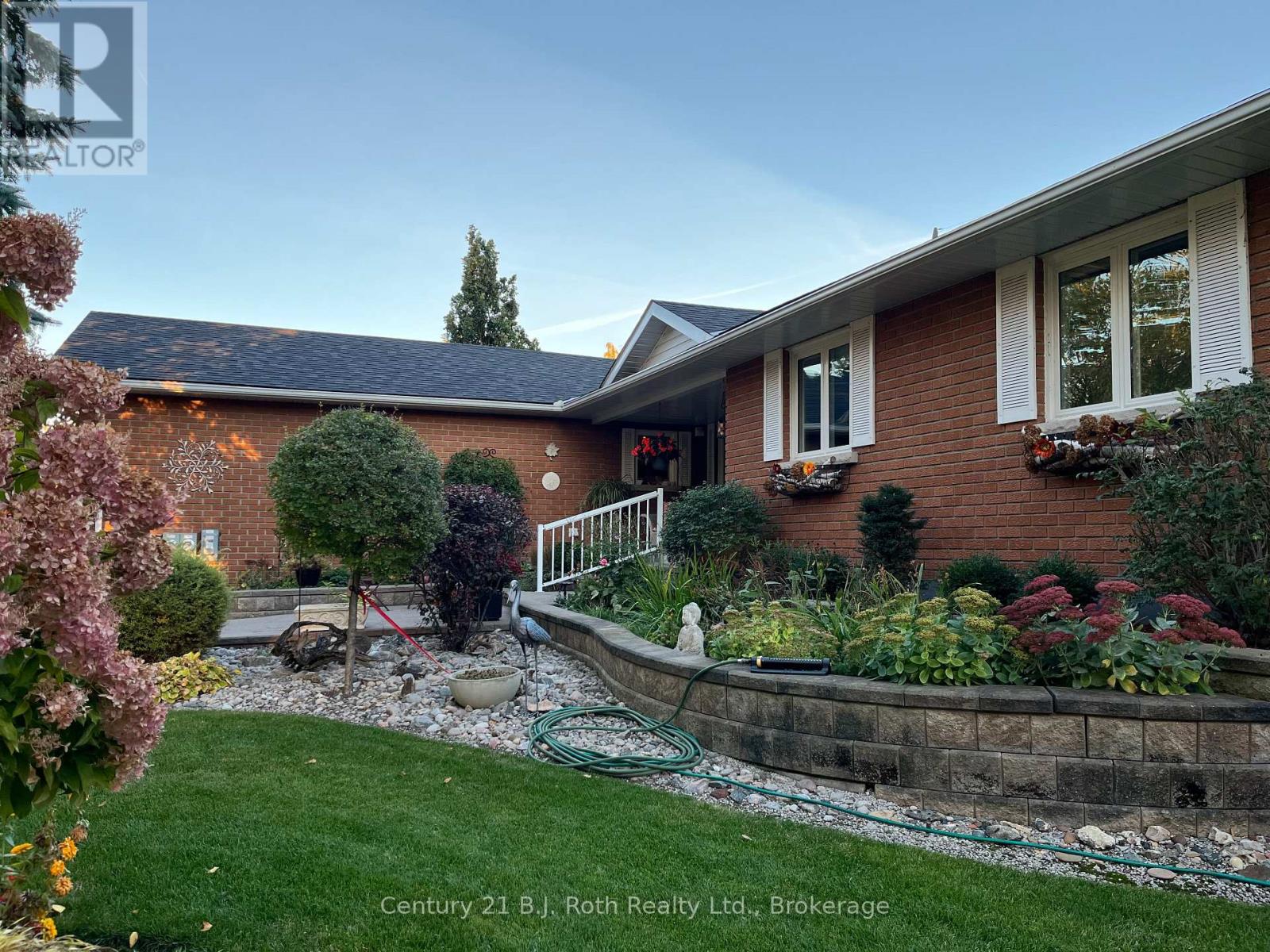 179 Bayshore Drive, Ramara, Ontario  L0K 1B0 - Photo 36 - S12826250