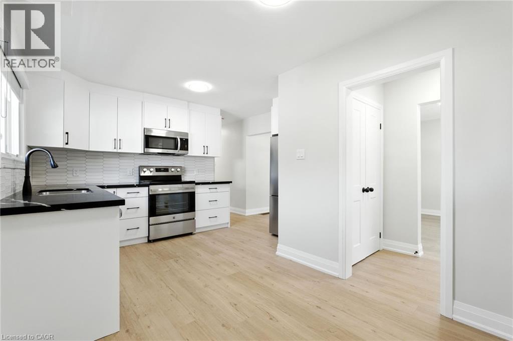 929 Upper Ottawa Street, Hamilton, Ontario  L8T 3V6 - Photo 4 - 40808036