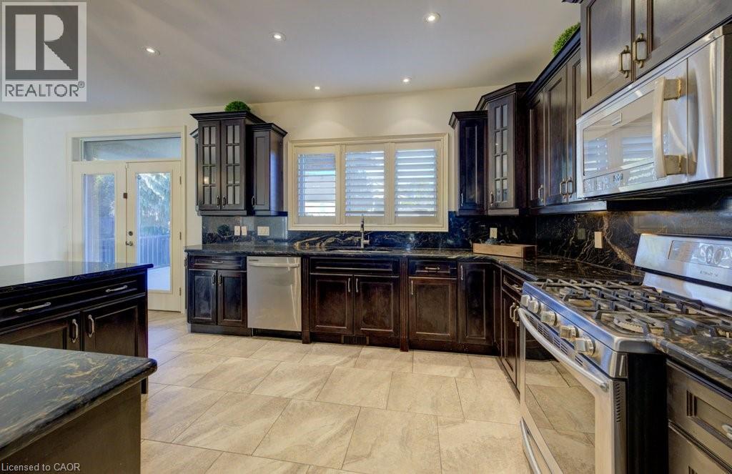 6379 Christopher Crescent, Niagara Falls, Ontario  L2H 0B3 - Photo 12 - 40803888