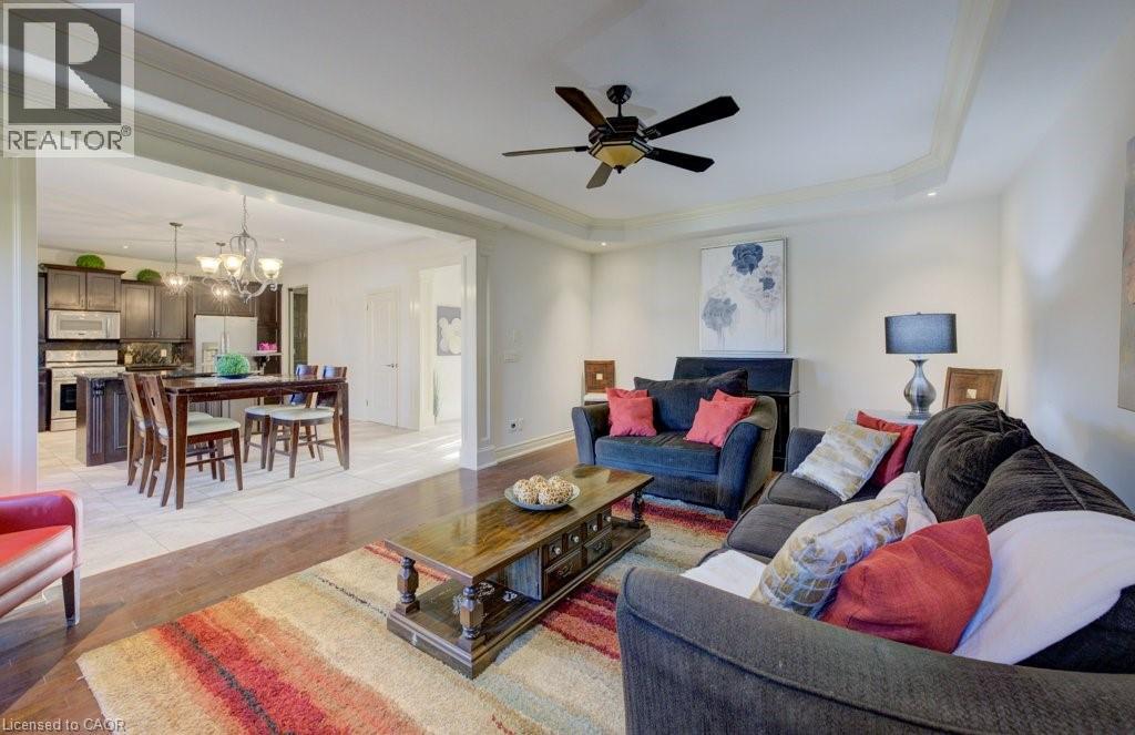 6379 Christopher Crescent, Niagara Falls, Ontario  L2H 0B3 - Photo 20 - 40803888