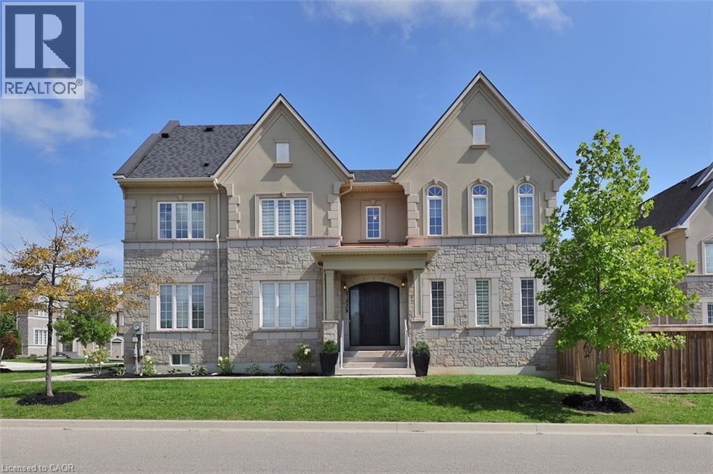 2163 VINELAND Crescent, Oakville, Ontario