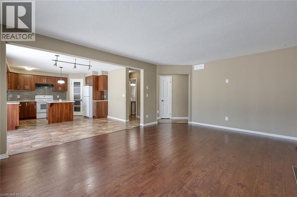 427 Champlain Avenue, Woodstock, Ontario  N4V 0B3 - Photo 12 - 40807391