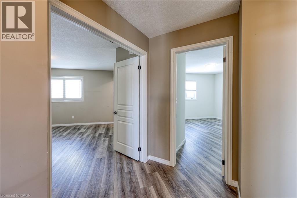 427 Champlain Avenue, Woodstock, Ontario  N4V 0B3 - Photo 21 - 40807391