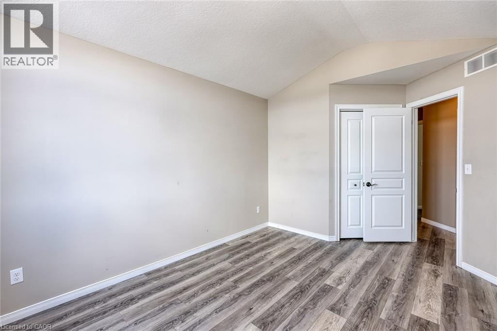 427 Champlain Avenue, Woodstock, Ontario  N4V 0B3 - Photo 33 - 40807391