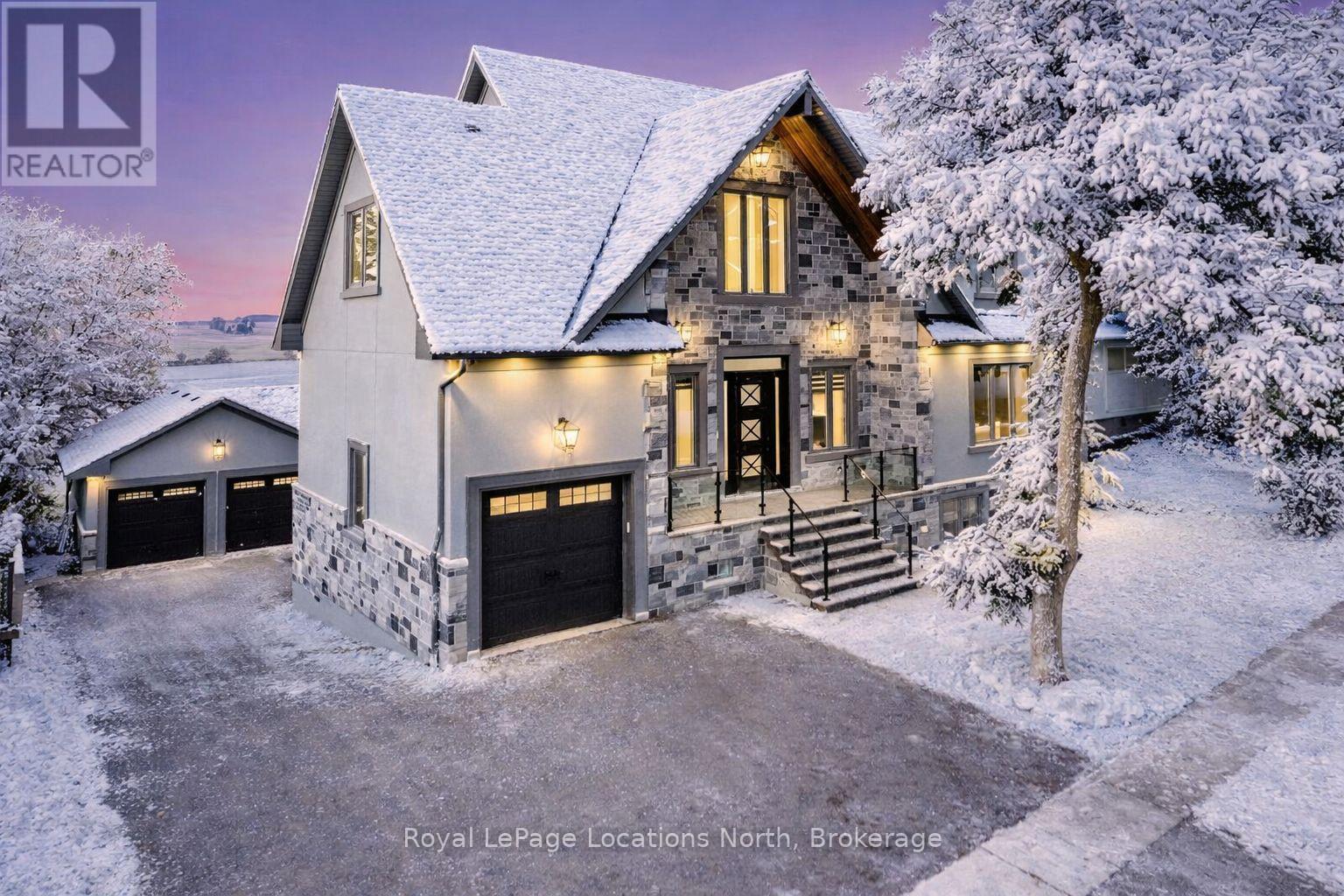 22 EAST JOHN STREET, Innisfil, Ontario