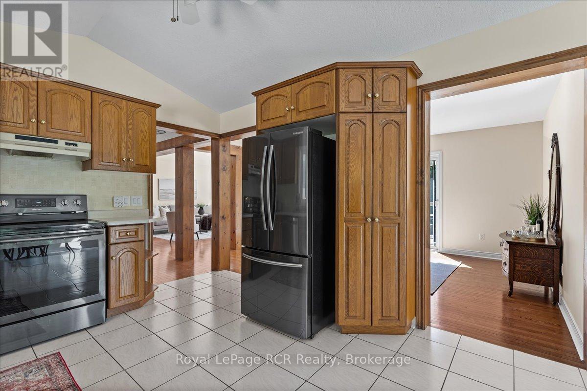 102703 Road 49, West Grey, Ontario  N0G 2L0 - Photo 15 - X12828600