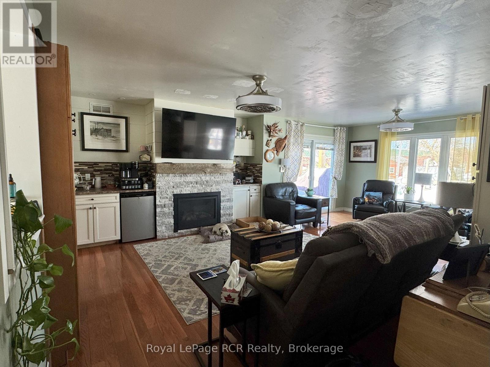 409155 Grey Rd 4, Grey Highlands, Ontario  N0C 1M0 - Photo 8 - X12829838