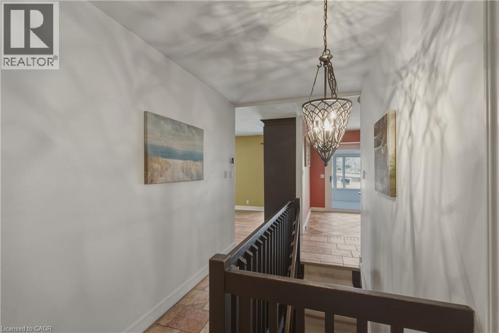 22 Westaway Place, Hamilton, Ontario  L9C 2G1 - Photo 5 - 40808393