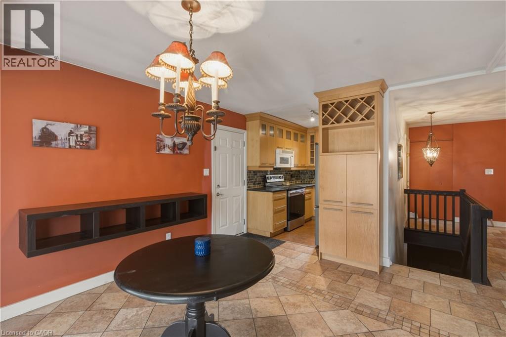 22 Westaway Place, Hamilton, Ontario  L9C 2G1 - Photo 8 - 40808393