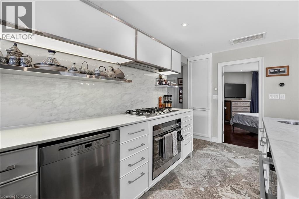 11 Peel Street, St. Catharines, Ontario  L2N 5A2 - Photo 11 - 40808420