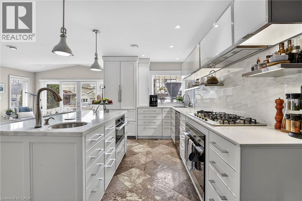 11 Peel Street, St. Catharines, Ontario  L2N 5A2 - Photo 6 - 40808420