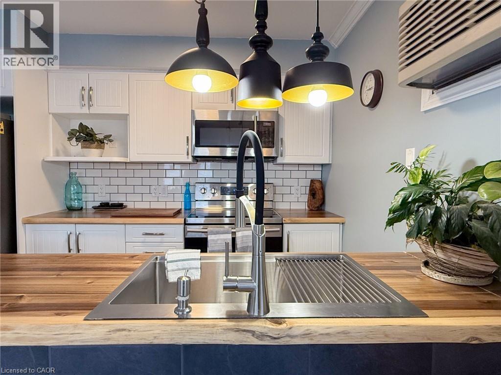 2017 Erie Street, Port Dover, Ontario  N0A 1N7 - Photo 22 - 40807629