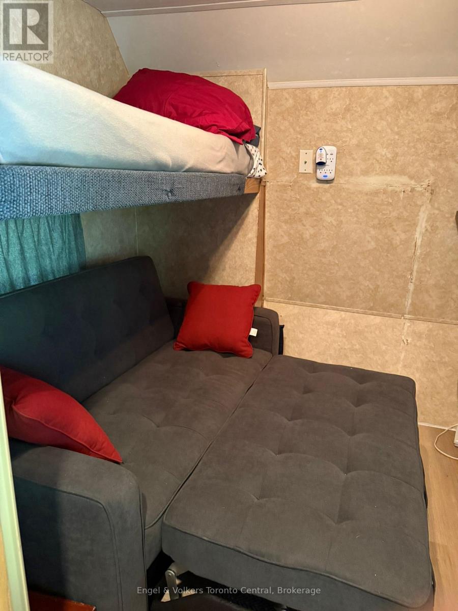 L 9 - 7489 Sideroad 5 E, Wellington North, Ontario  N0G 2L0 - Photo 9 - X12831414