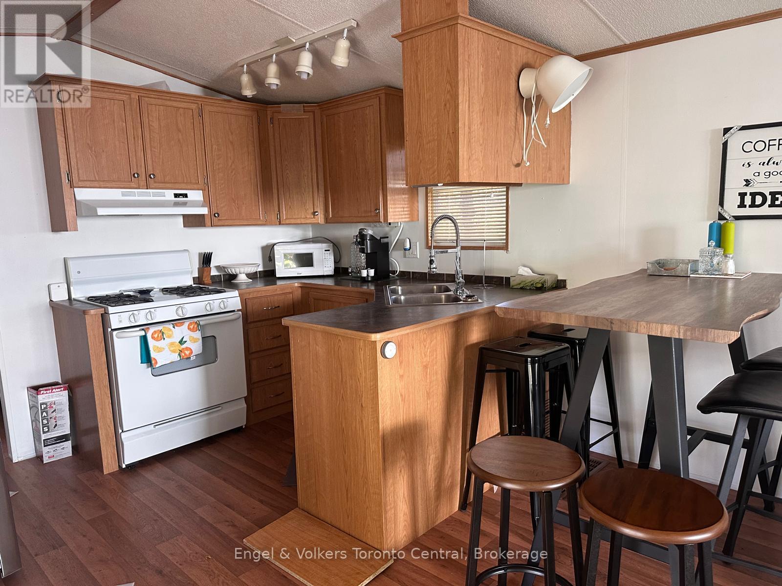 E7 - 7489 Sideroad 5 E, Wellington North, Ontario  N0G 2L0 - Photo 7 - X12831452