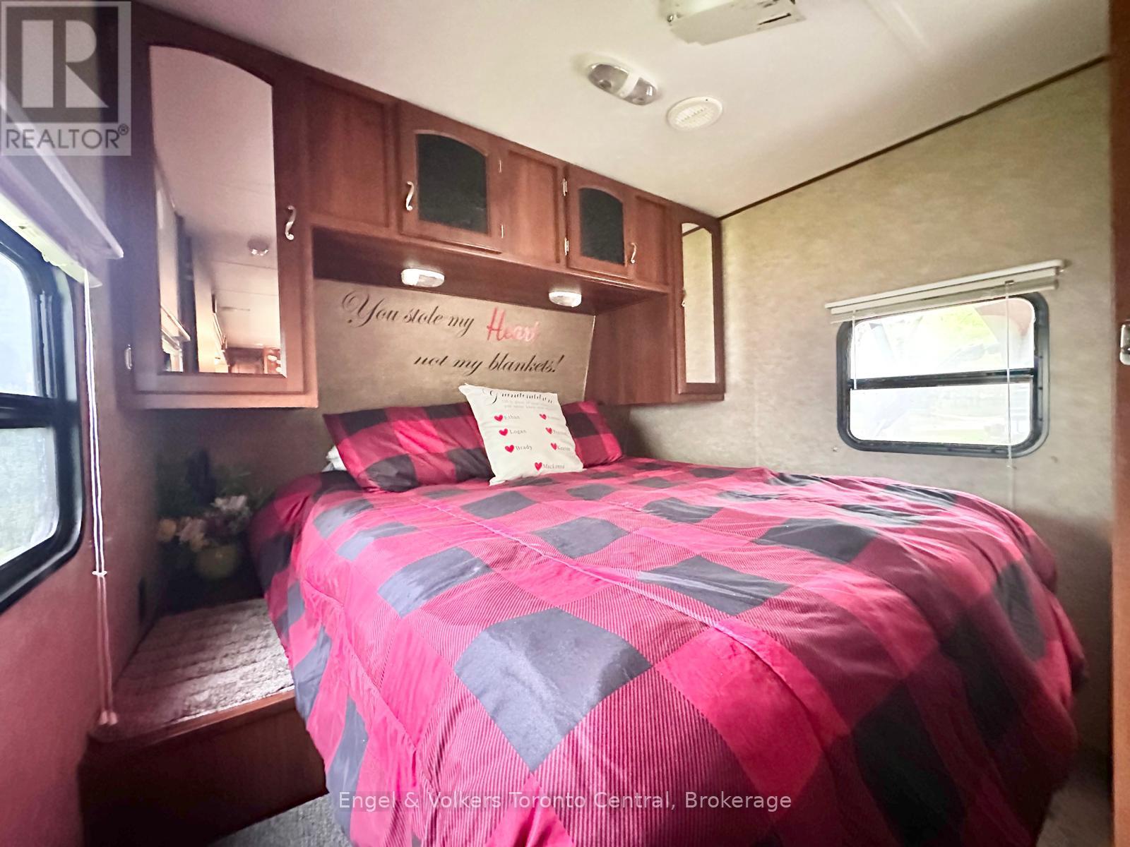 S4 - 7489 Sideroad 5 E, Wellington North, Ontario  N0G 2L0 - Photo 18 - X12831456