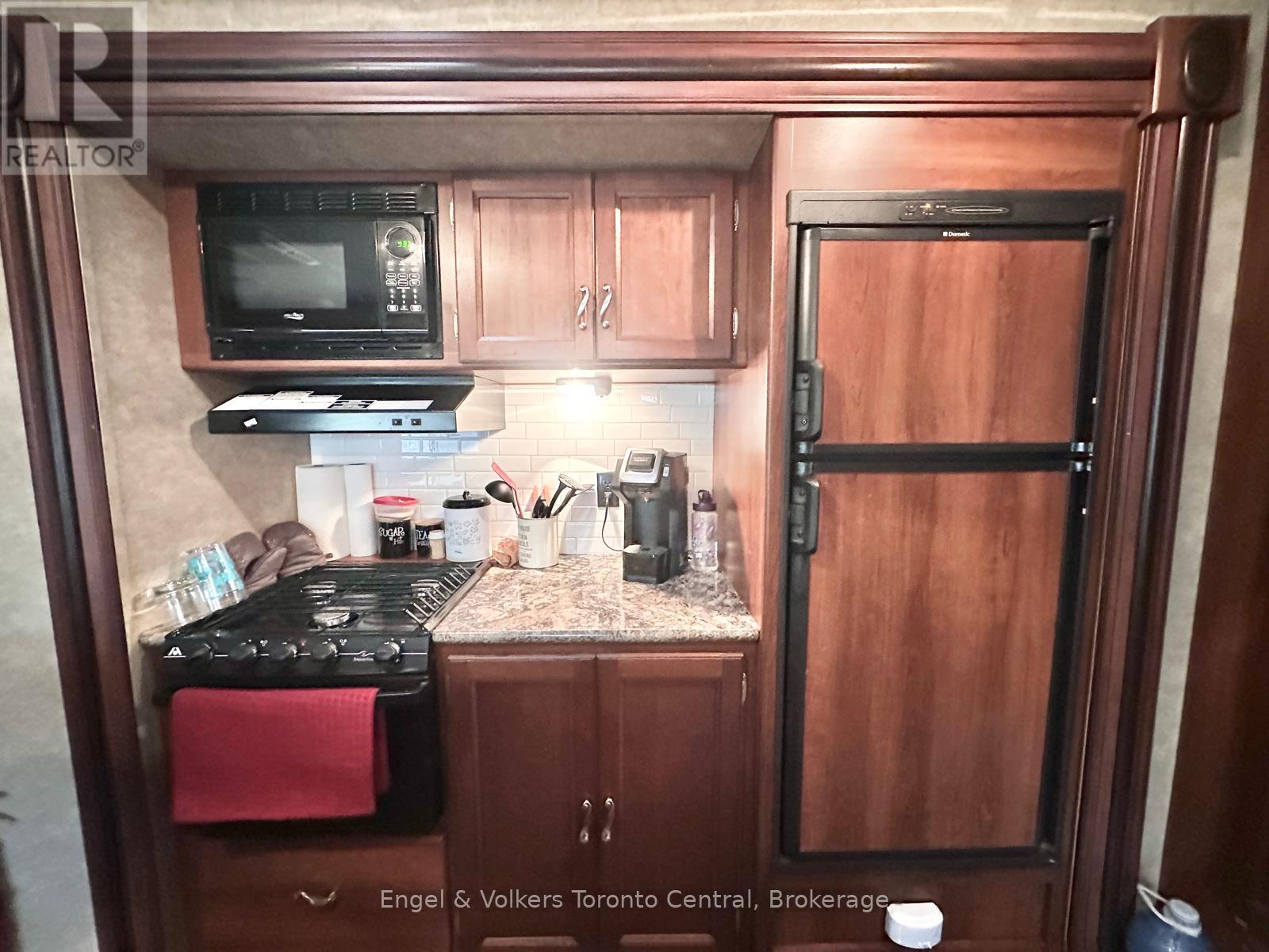 S4 - 7489 Sideroad 5 E, Wellington North, Ontario  N0G 2L0 - Photo 8 - X12831456