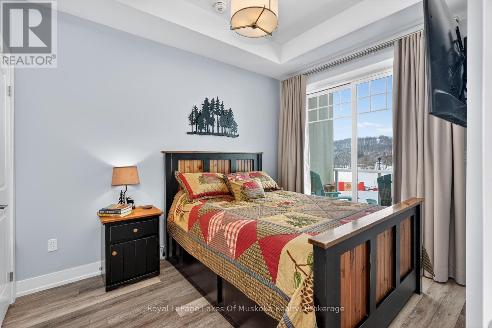 102 - 25 Pen Lake Point Road, Huntsville, Ontario  P1H 1A9 - Photo 8 - X12831966