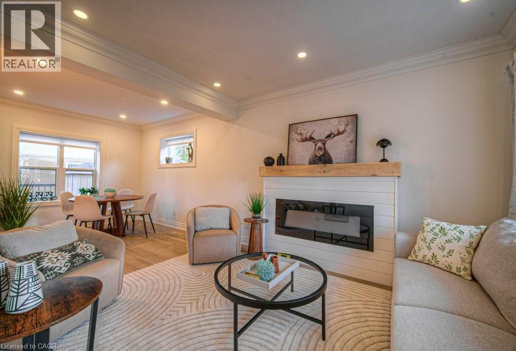 30 Dunbar Road S, Waterloo, Ontario  N2L 2E3 - Photo 11 - 40808514