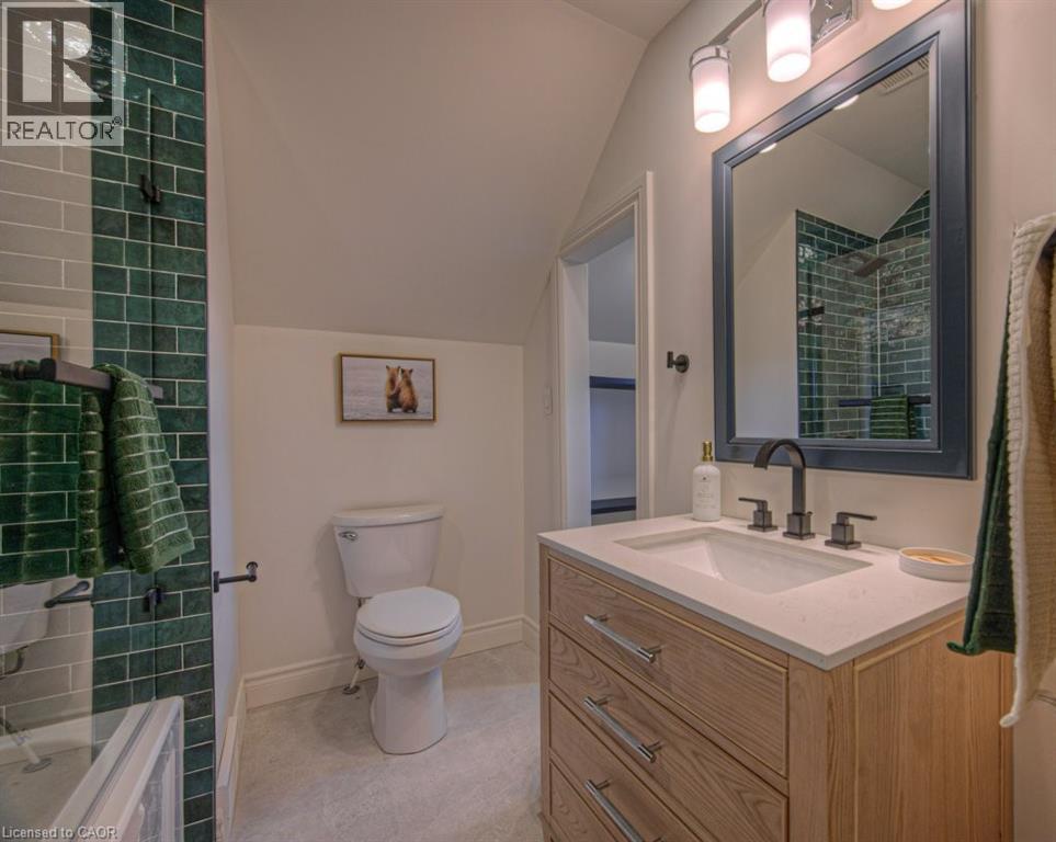 30 Dunbar Road S, Waterloo, Ontario  N2L 2E3 - Photo 14 - 40808514