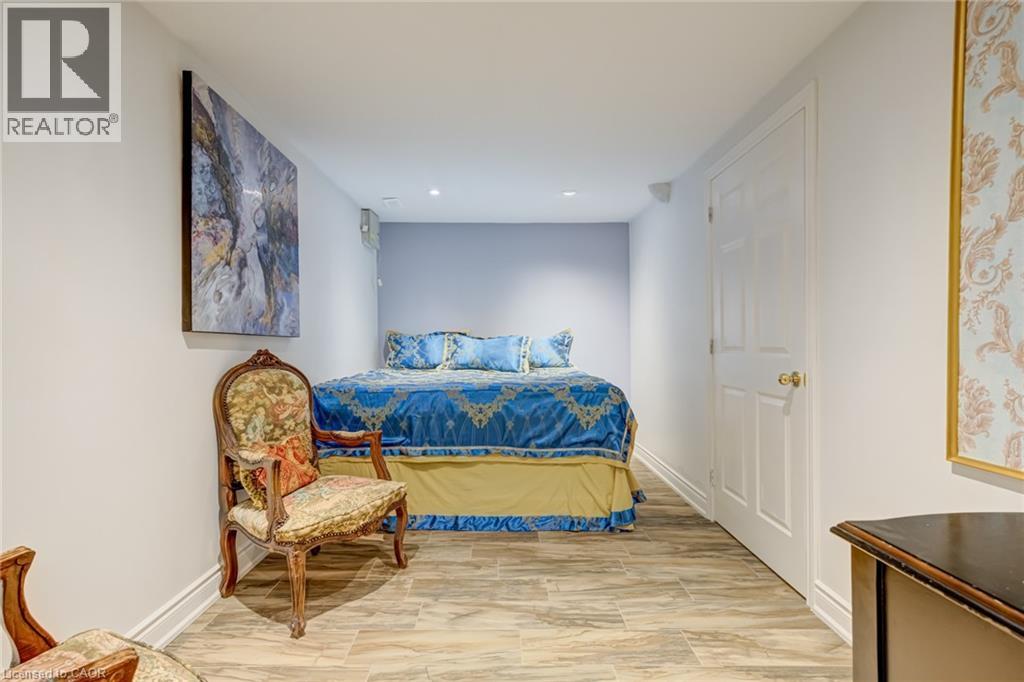 28 Stonegate Drive, Hamilton, Ontario  L9G 3R7 - Photo 37 - 40805909