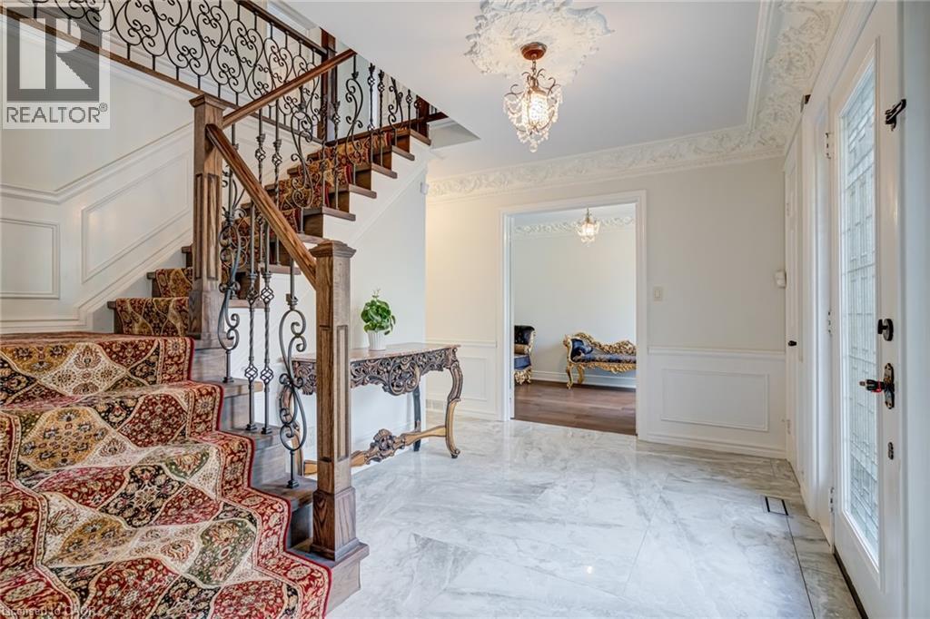 28 Stonegate Drive, Hamilton, Ontario  L9G 3R7 - Photo 7 - 40805909