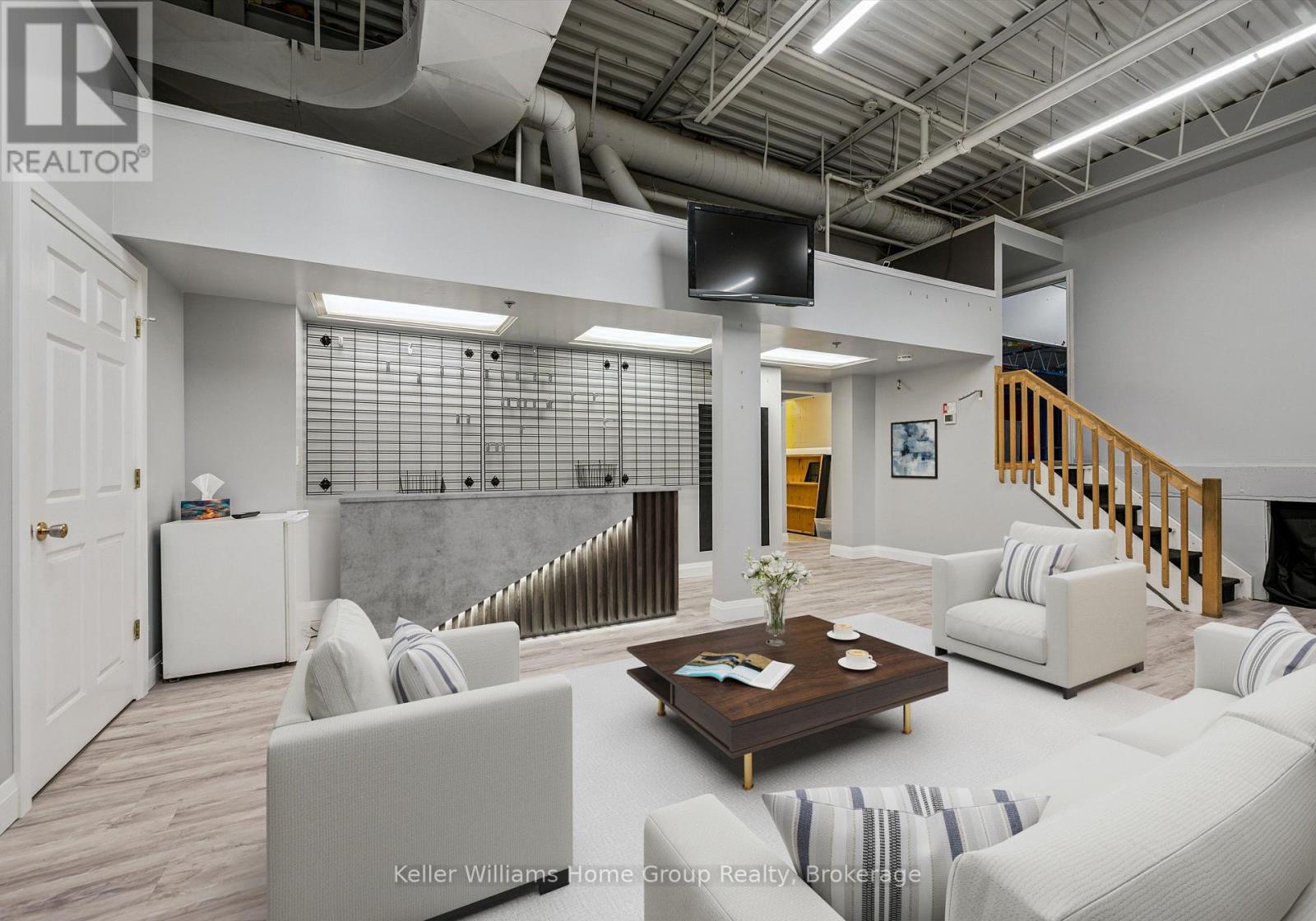 380 ST ANDREW STREET W, Centre Wellington, Ontario