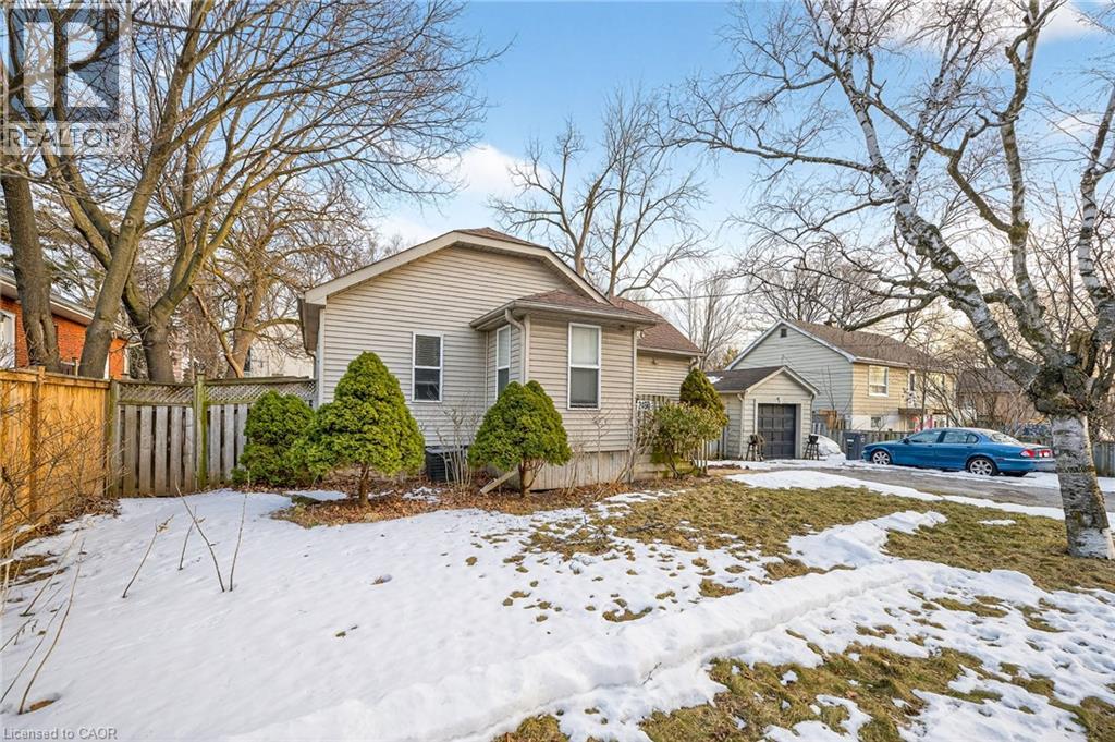 2450 WOODWARD Avenue, Burlington, Ontario