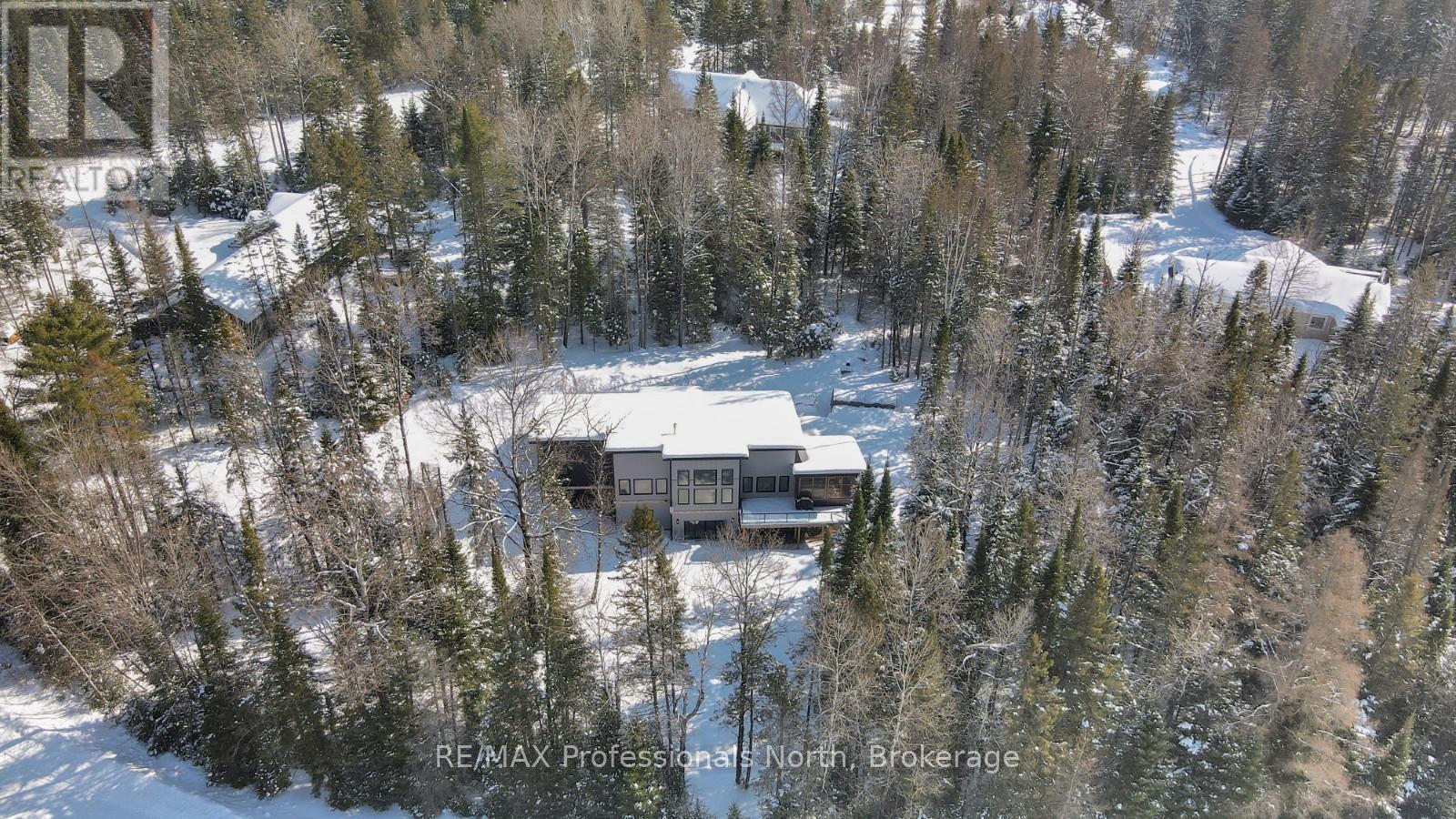 1086 Stothart Creek Road, Dysart Et Al, Ontario  K0M 1S0 - Photo 2 - X12833574