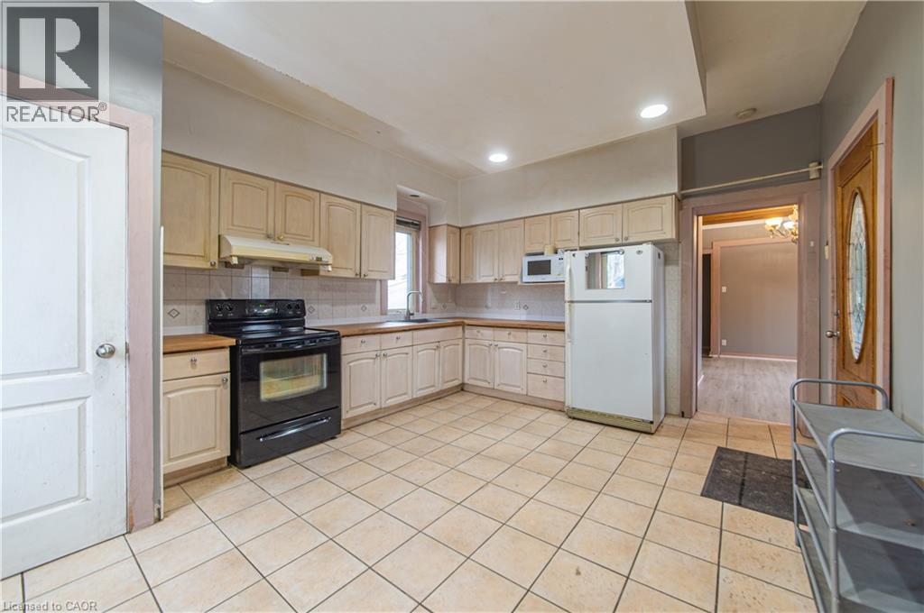 164 Lancaster Street E, Kitchener, Ontario  N2H 1N3 - Photo 4 - 40808665