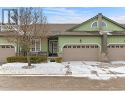 11 OAKWOOD LINKS LANE, South Huron, Ontario