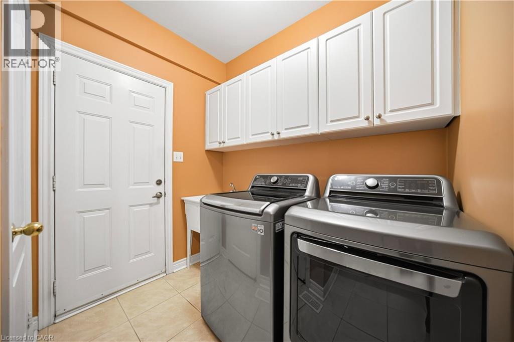 2070 Willhaven Trail, Oakville, Ontario  L6M 5G3 - Photo 9 - 40808666