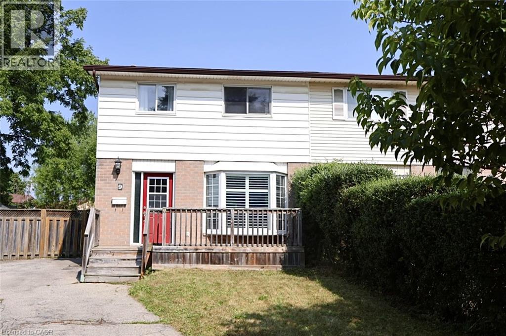 9 DUNCAIRN Court, Hamilton, Ontario