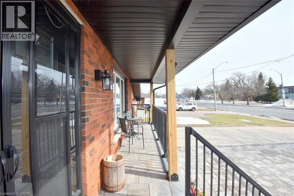 682 Mohawk Road W, Hamilton, Ontario  L9C 1X8 - Photo 3 - 40808253